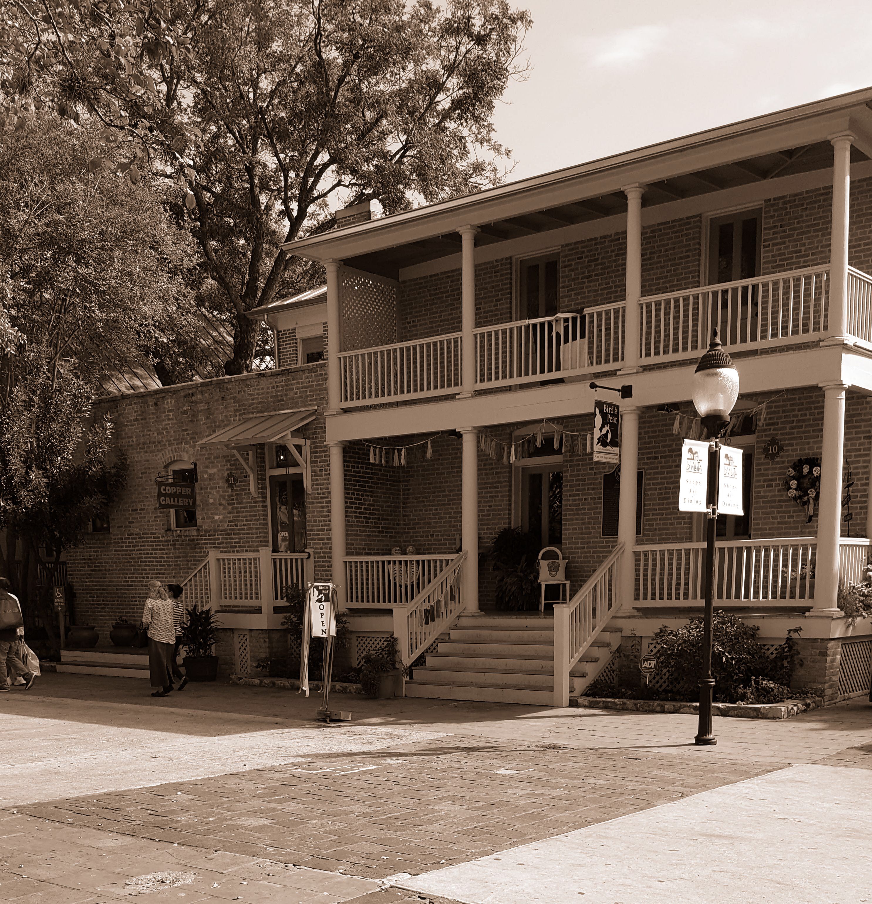 la villita san antonio riverwalk tourist attractions usa